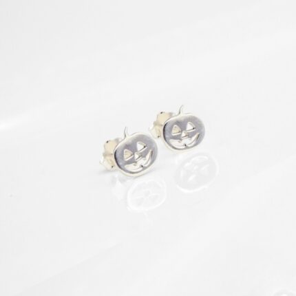 Aretes de plata en forma de calabaza